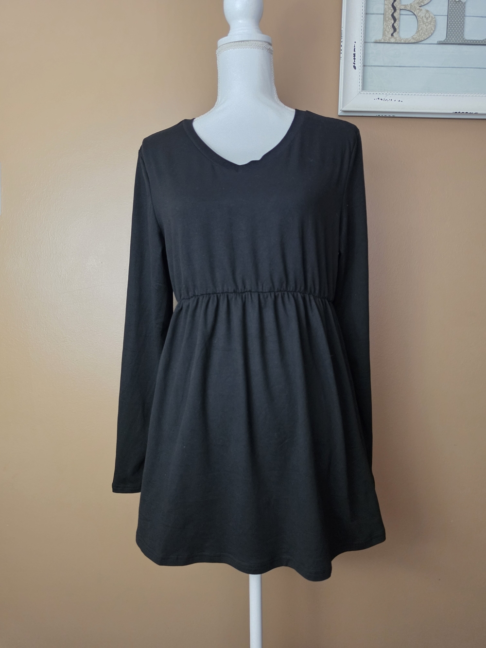 Black Long-Sleeve V-Neck Babydoll Tunic